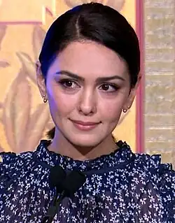 Nazanin Bonyadi on right