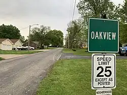 Neighborhood in Oakview