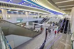 Lines 18 & 22 concourse (north-facing mezzanine)