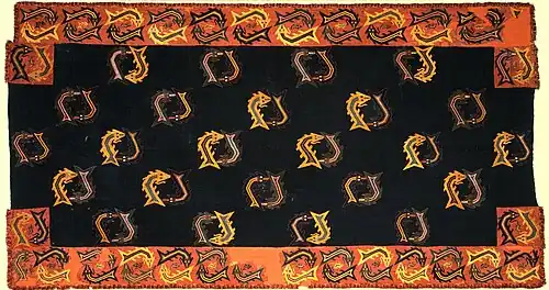 Nazca-Paracas mantle, 1-100 CE, Brooklyn Museum, Brooklyn.