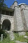 Piyale Pasha Mosque entrance to garden