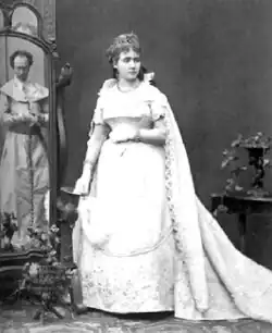 Paleček and Platonova as Rangoni and Marina