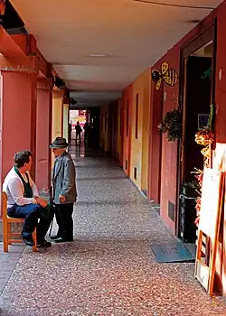 Porticoes in via San Leonardo