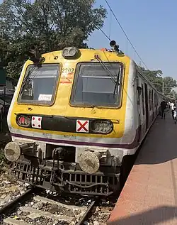 An EMU at Shivajinagar bound for Lonavala.