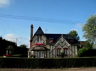 A pre-war house in Ver-sur-Mer