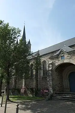 The church Saint-Pierre-et-Saint-Paul.