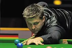 photo of Ryan Day playing a snooker shot
