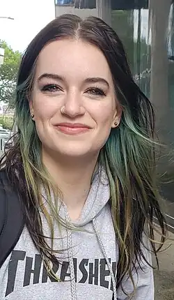 Sara Kays photographed in 2022 in Montréal outside the Bar Ritz PDB