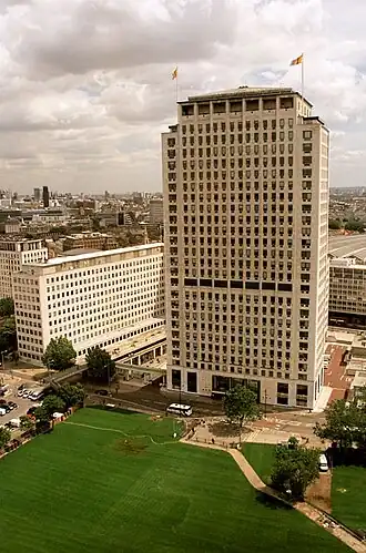 Shell Centre as seen from the London Eye, before redevelopment of Jubilee Gardens (bottom) and demolition of surrounding buildings
