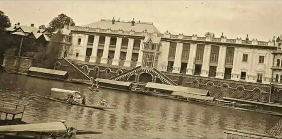 The palace in the 1920s