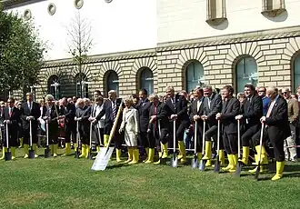 Groundbreaking ceremony with shovels, marking the start of construction of the new Städel Museum in Frankfurt am Main on September 6, 2009