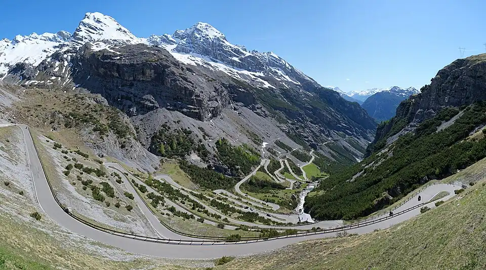 Panoramic view of western ramp