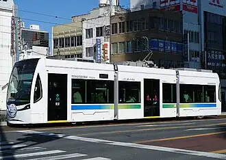 T1000形「ほっトラム」