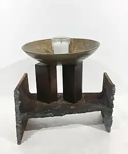bronze memorial light sculpture by Tobi Kahn