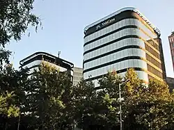 Torres Cerdà, VidaCaixa, on Plaça Cerdà