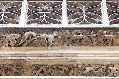 Gothic acanthuses on the Hôtel de Cluny, Paris, unknown architect or sculptor, 1485-1510[10]