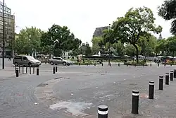 The roundabout and fountain in 2015
