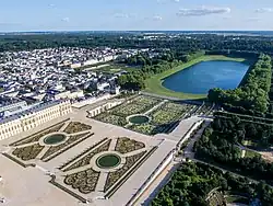 Aerial view of Parterre du Midi, Parterre de l'orangerie, and the Swiss Pond