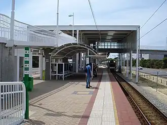 Edgewater station platform
