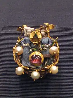 Burgundian brooch with figures in ronde bosse enamel, 1430–40, also inherited by the Habsburgs[56]