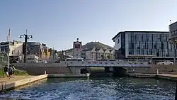 The border of the CBD and the V&A Waterfront, with Signal Hill in the background​​‌