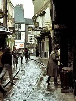 A view from 1985, looking south towards Pavement