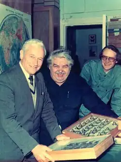 MI Falkovich, Yu. P. Korshunov and VV Dubatolov at the Zoological Museum; Novosibirsk, December 1988