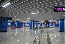 Line 21 Upper Concourse (prior to renovation)