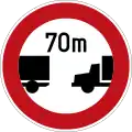 274: No traffic allowed without indicated minimum distance between vehicles