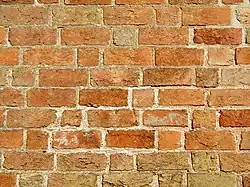 Brick wall in "Gothic bonding"